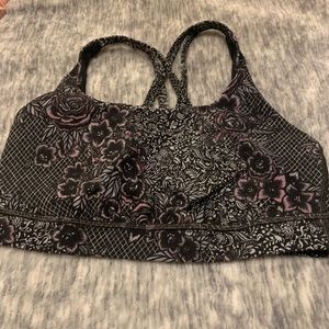 Lululemon sports bra size 8